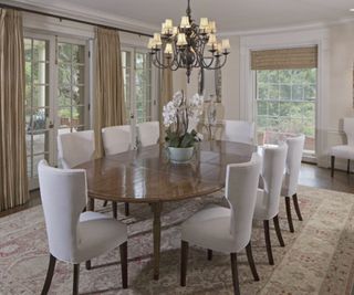 Taylor Swift's Property Portfolio - Goldwyn Estate dining room