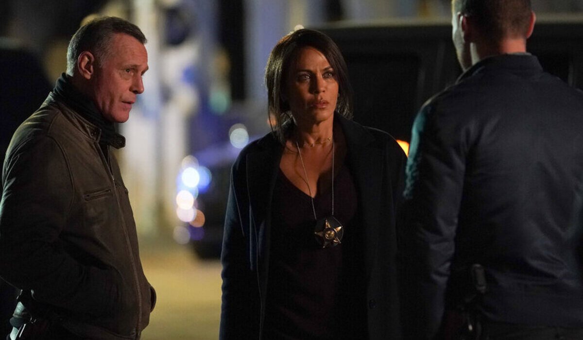 6 Chicago P.D. Questions That Still Need Answers As Season 9 Begins ...