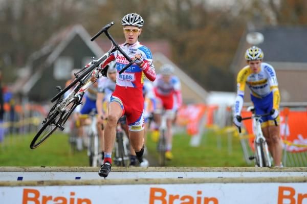 Tim Merlier (Sunweb-Revor) bounds over an obstacle.