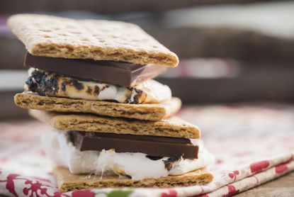 How to make S'mores