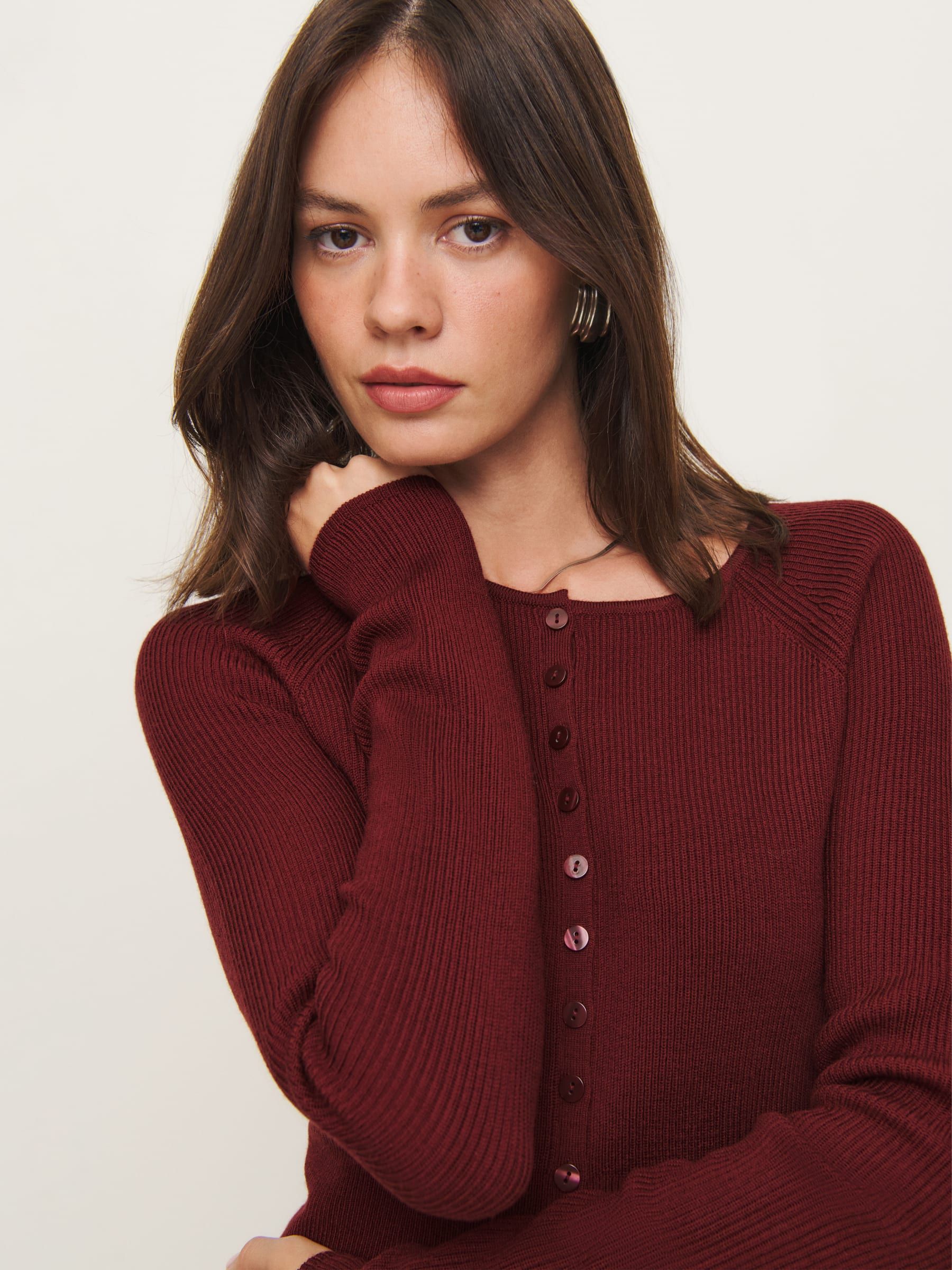 YCDLbgyQCgEEC9psNaQ3XY-320-80 私が知っている最もスタイルに精通した人々は、バーガンディのこれらの 8 色を着ています