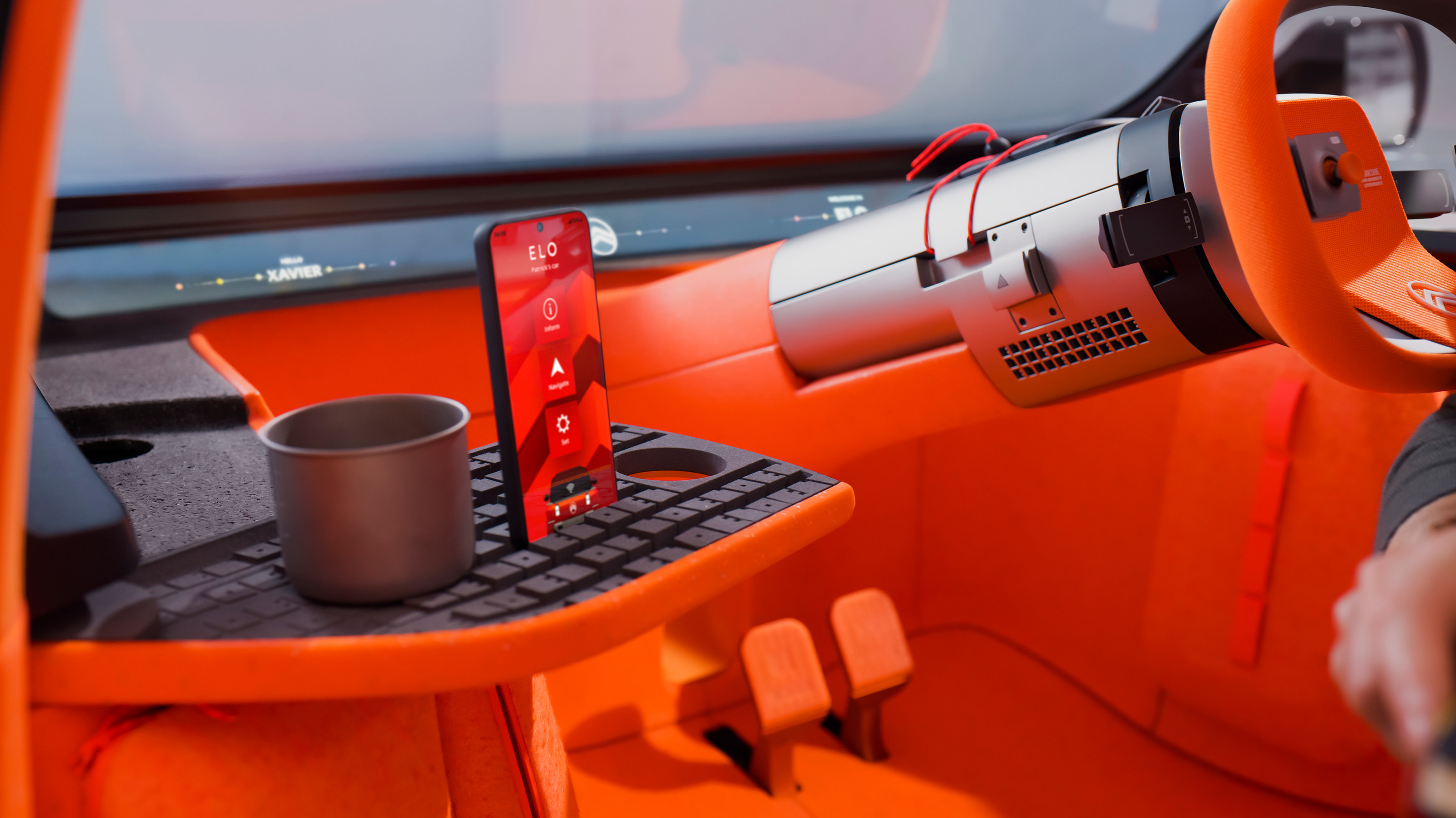 The dashboard of the Citro&amp;euml;n ELO Concept