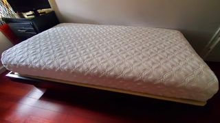 Cocoon by Sealy Chill mattress review with a twin sized Chill mattress on a platform bed
