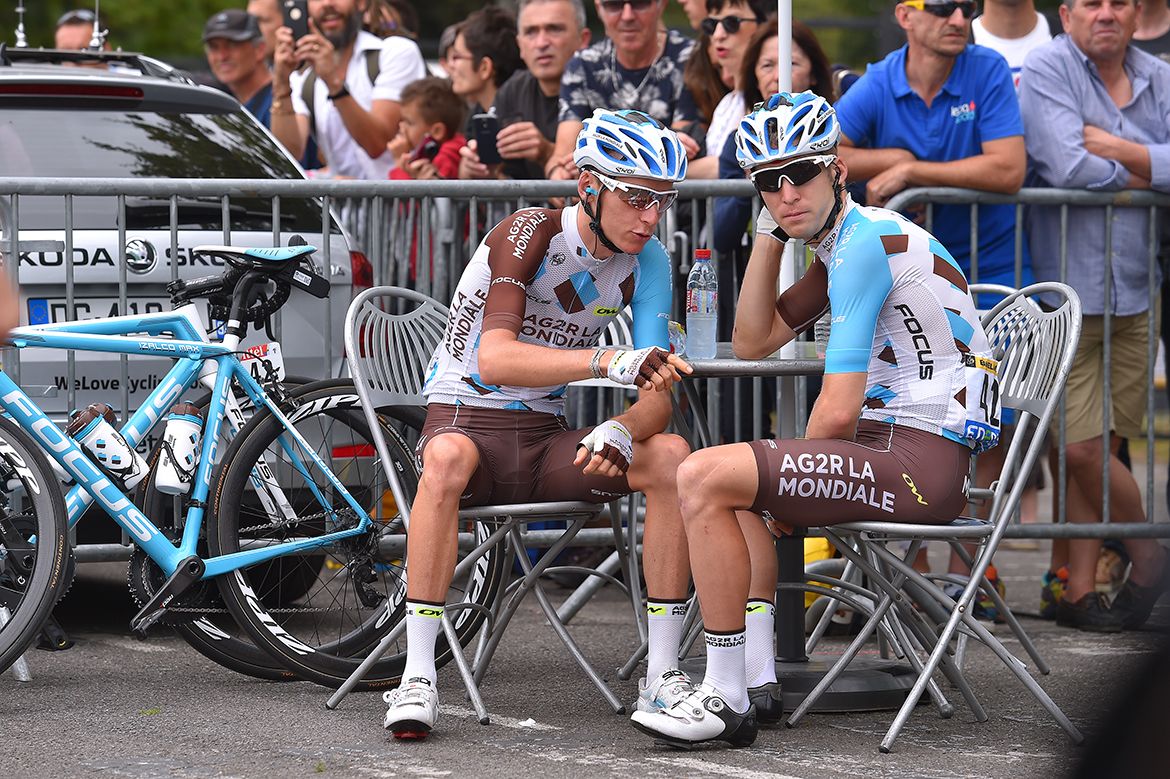 Jan Bakelants and Romain Bardet discuss the stage