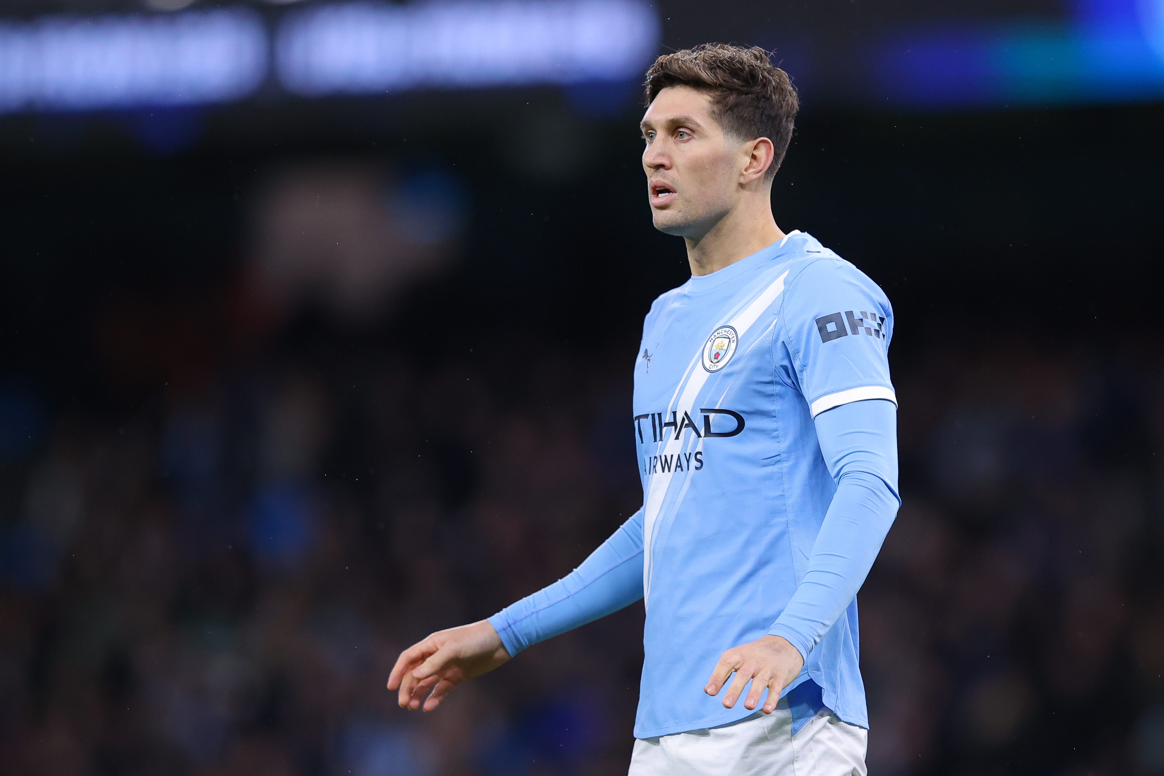 MANCHESTER, ENGLAND - NOVEMBER 29: John Stones of Manchester City during the Premier League match between Manchester City and Leeds United at Etihad Stadium on November 29, 2025 in Manchester, England. (Photo by James Gill - Danehouse/Getty Images)