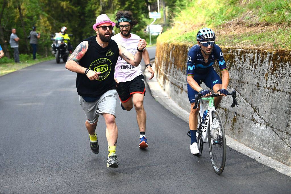 APRICA ITALY MAY 24 Alejandro Valverde Belmonte of Spain and Movistar Team competes while fans cheer during the 105th Giro dItalia 2022 Stage 16 a 202km stage from Sal to Aprica 1173m Giro WorldTour on May 24 2022 in Aprica Italy Photo by Tim de WaeleGetty Images