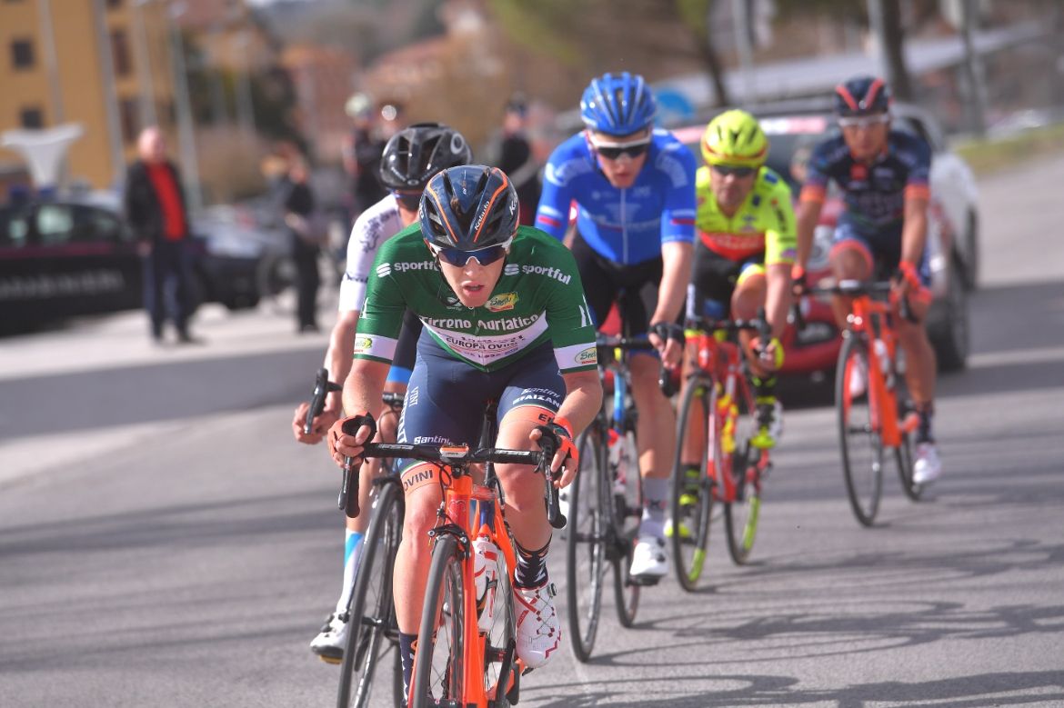 The breakaway on stage 3 of Tirreno-Adriatico led by Nicola Bagioli (Nippo Vini Fantini)