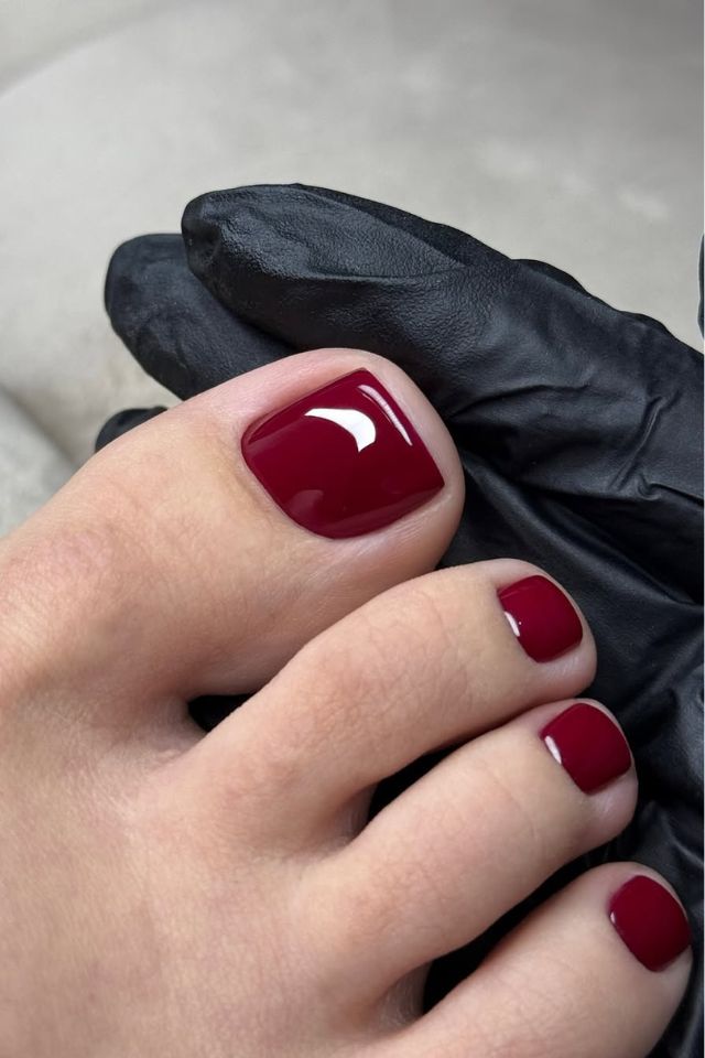 @bombshellnailslondon red pedicure designs