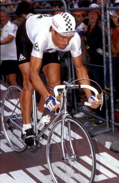 Anderson in white during the 1982 individual time trial