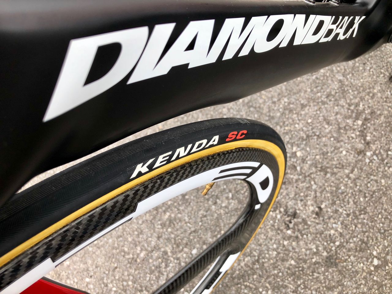 Rally's Diamondback Serios has a massive down tube, with