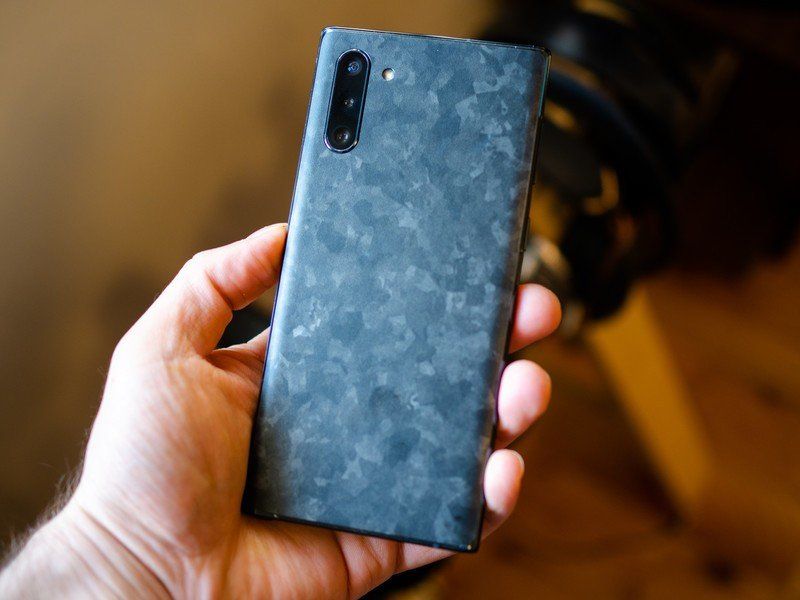 Samsung Galaxy Note 10 w/ Rhinoshield case