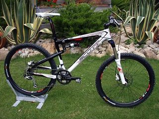 Scott will introduce a new alloy version of its short-travel Spark for 2009.