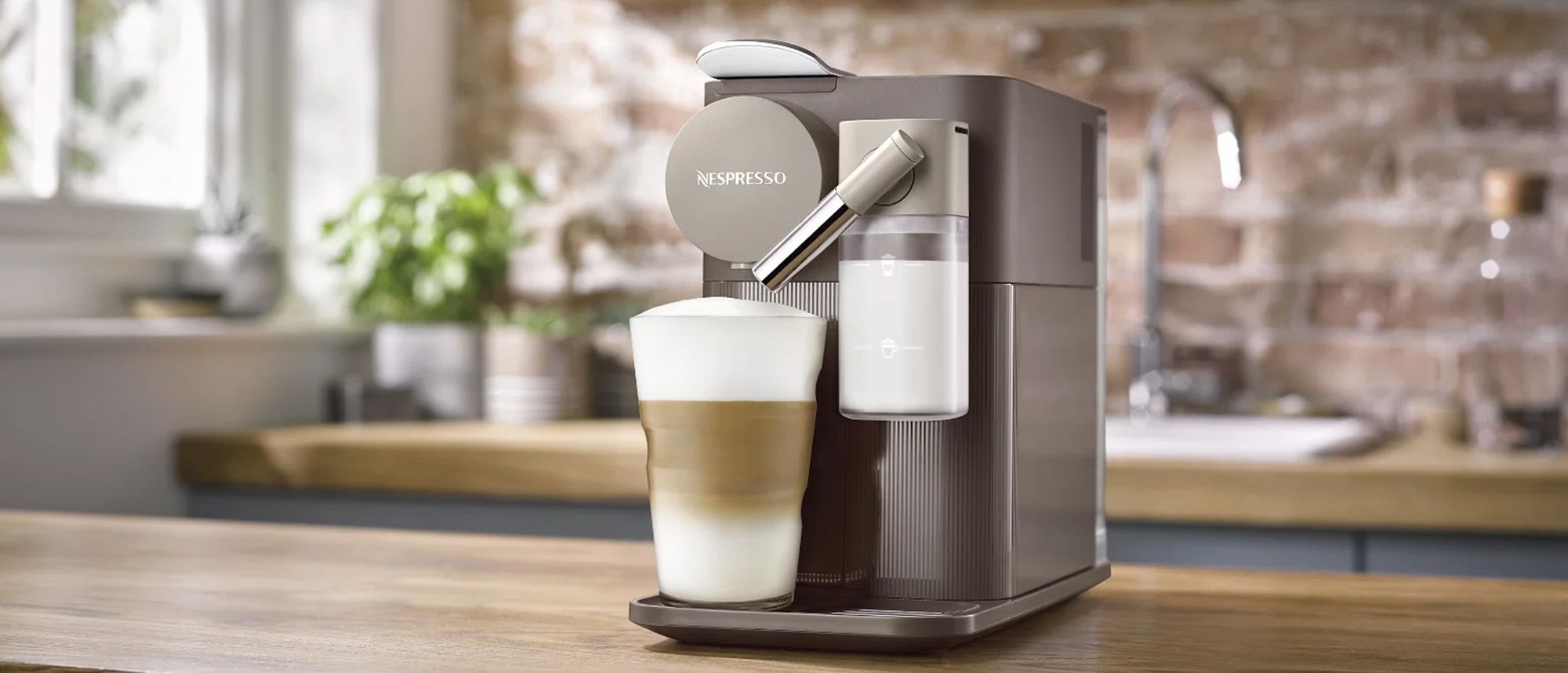 Nespresso Lattissima One エスプレッソマシン Lattissima One | Original Machines | Nespresso Lebanon