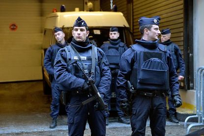 France holds emergency security meeting, calls on citizens to maintain 'extreme vigilance'