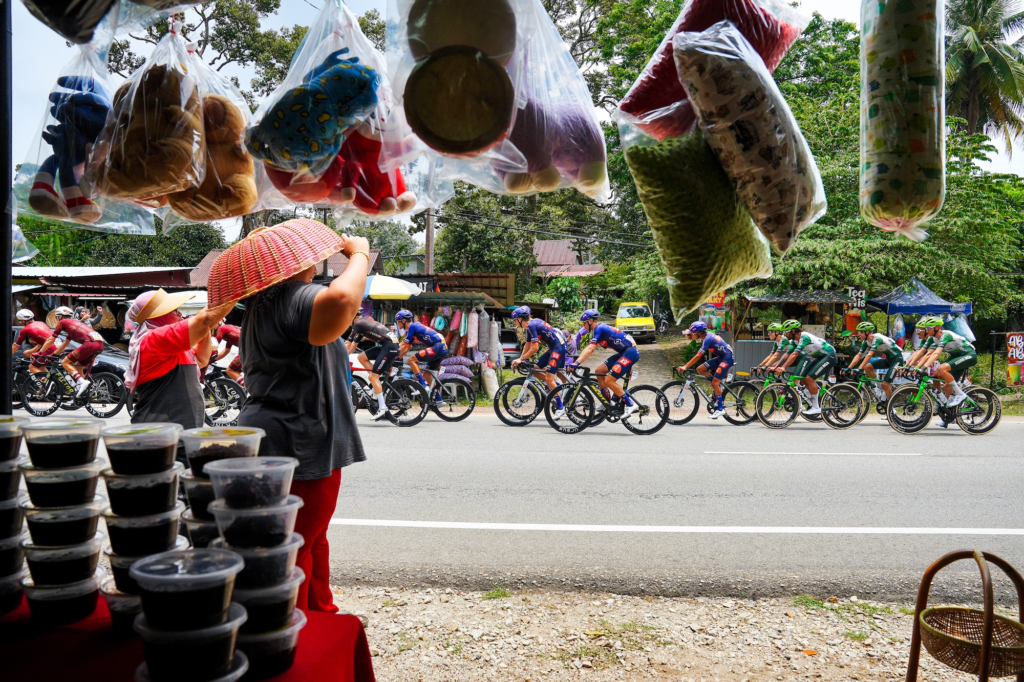 Matthew Peace alongside his Picnic PostNL teammates  at Le Tour de Langkawi on stage 8