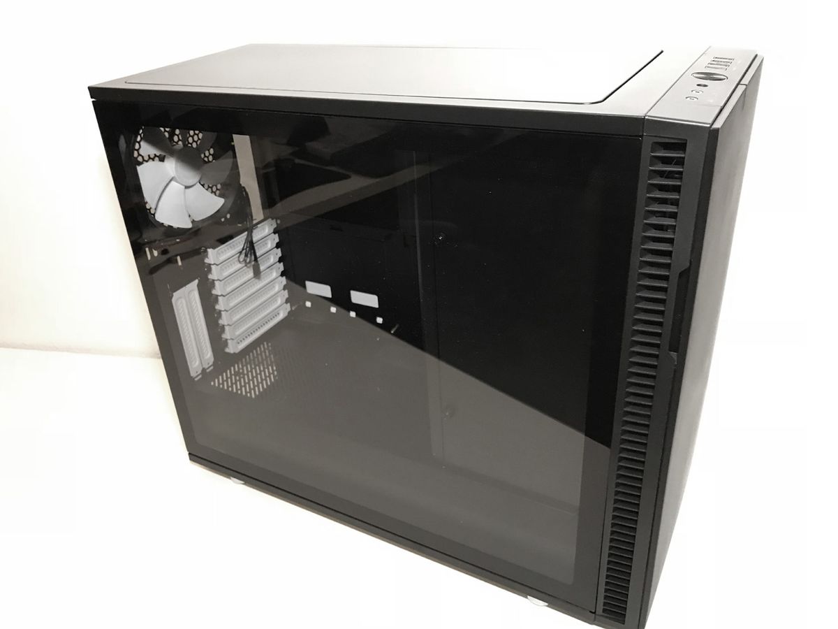 Fractal Design Define R6 Tempered Glass Edition Review - Tom's