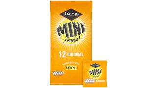 A mutlipack of Jacob's mini cheddars