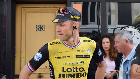 Lars Boom and his LottoNL-Jumbo teammates wear clothing and eyewear from Shimano's S-Phyre range
