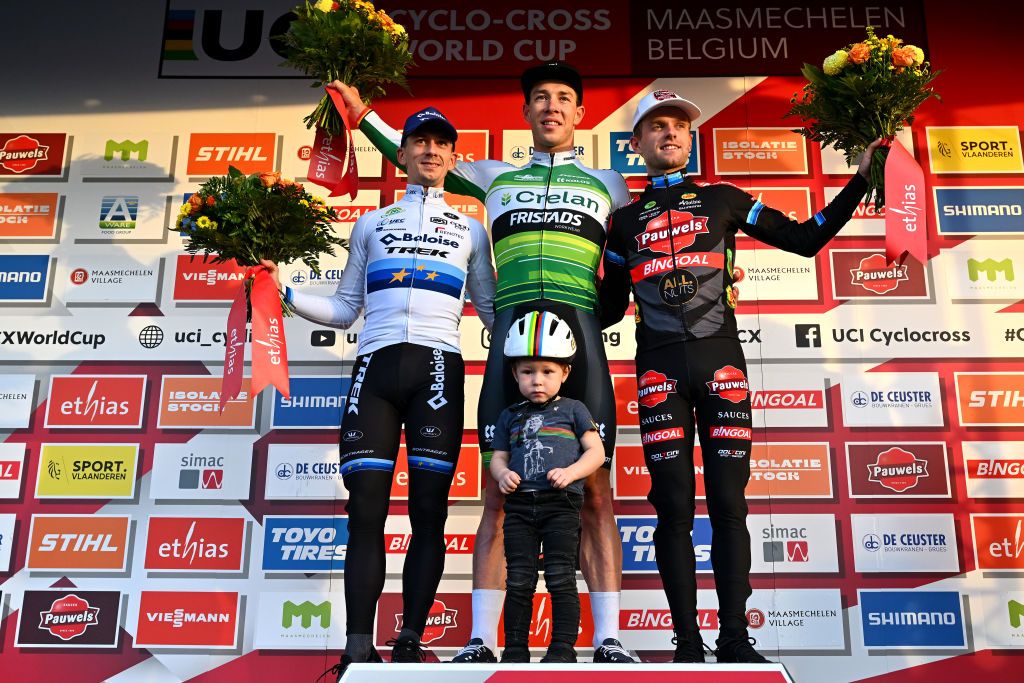 Laurens Sweeck (Crelan-Fristads) takes centre stage at the Maasmechelen World Cup