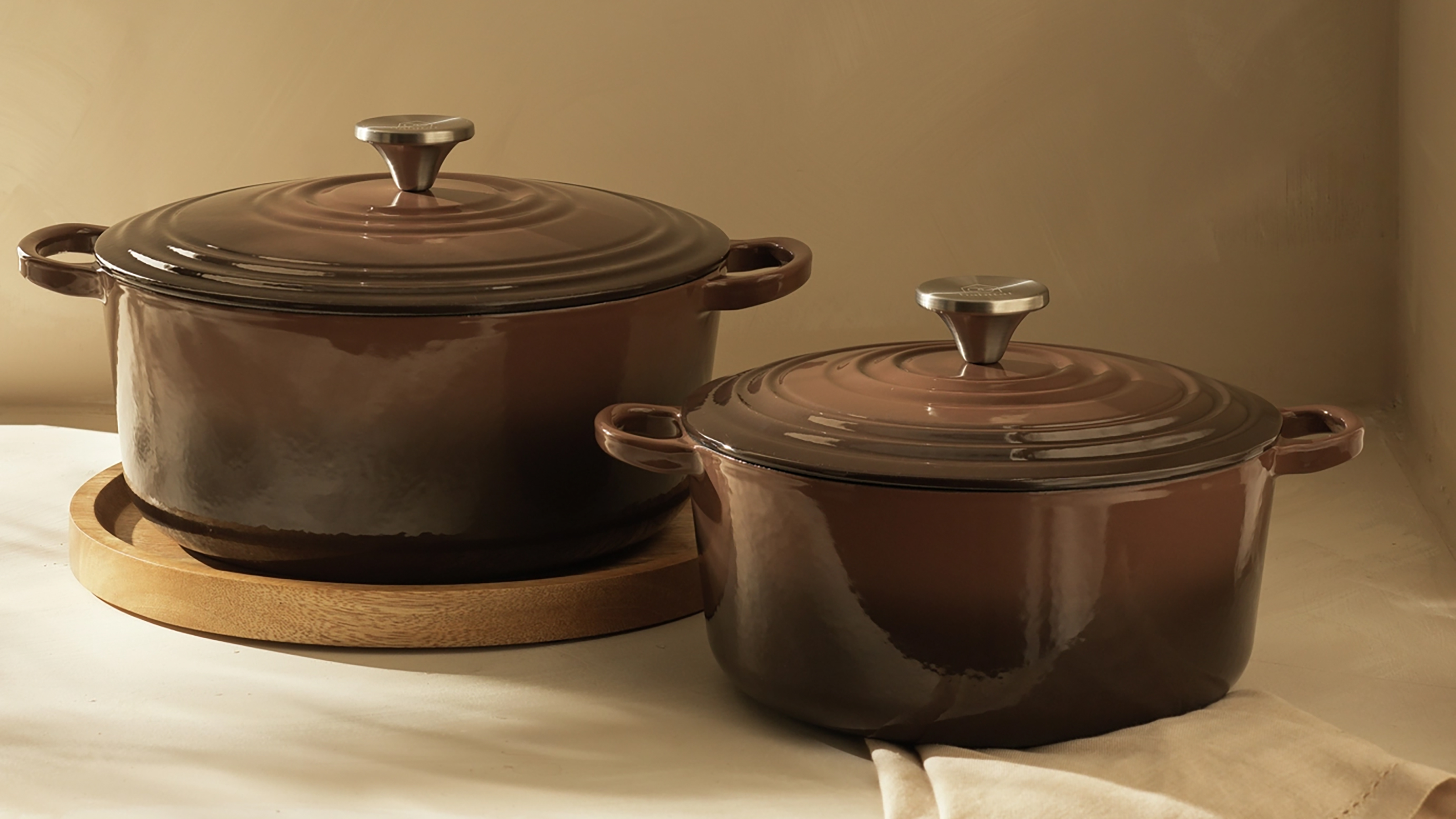 Habitat Chocolate cast iron pot 