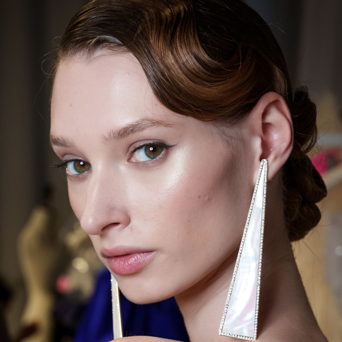 model with pale skin wearing bronzer