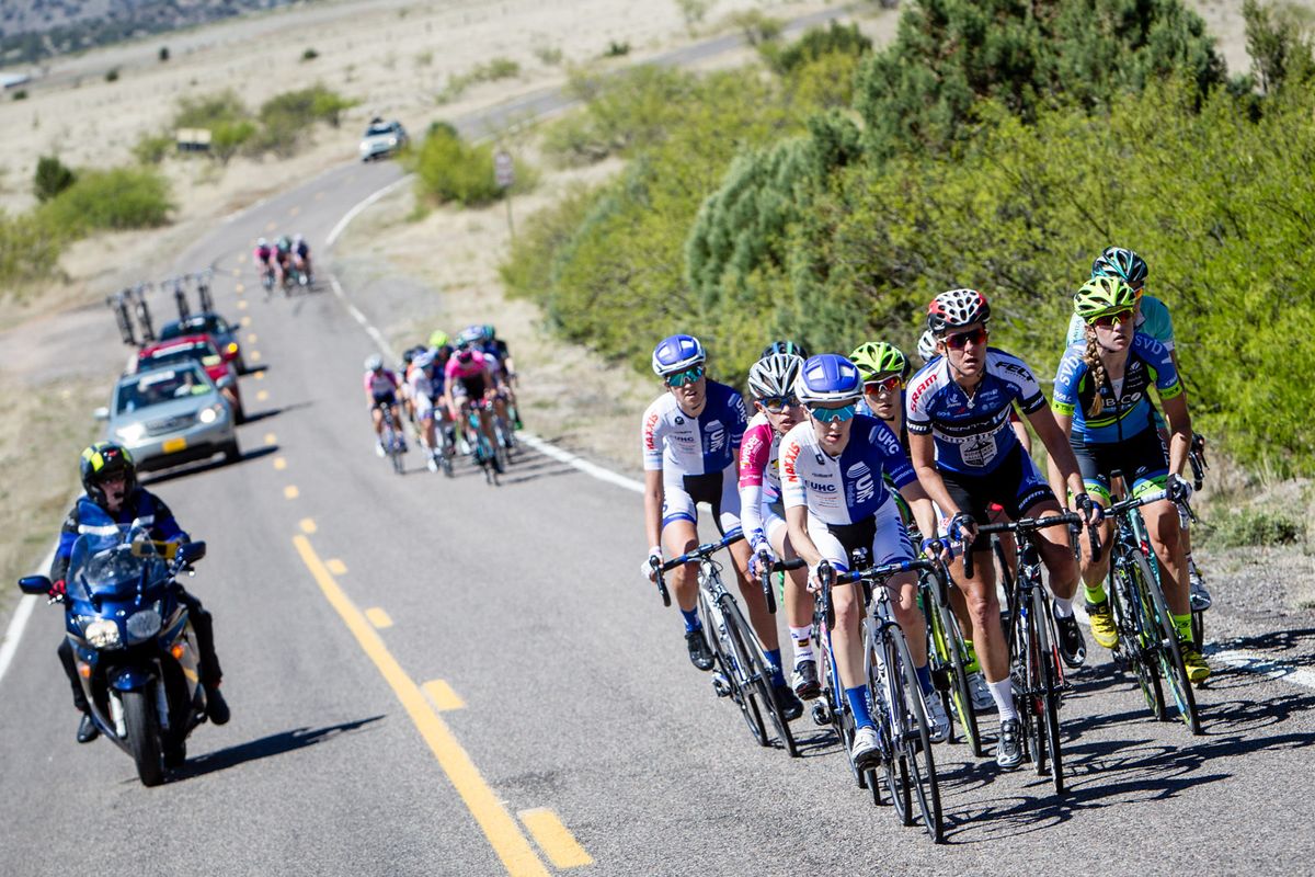 The women's field starts to come apart on the climb