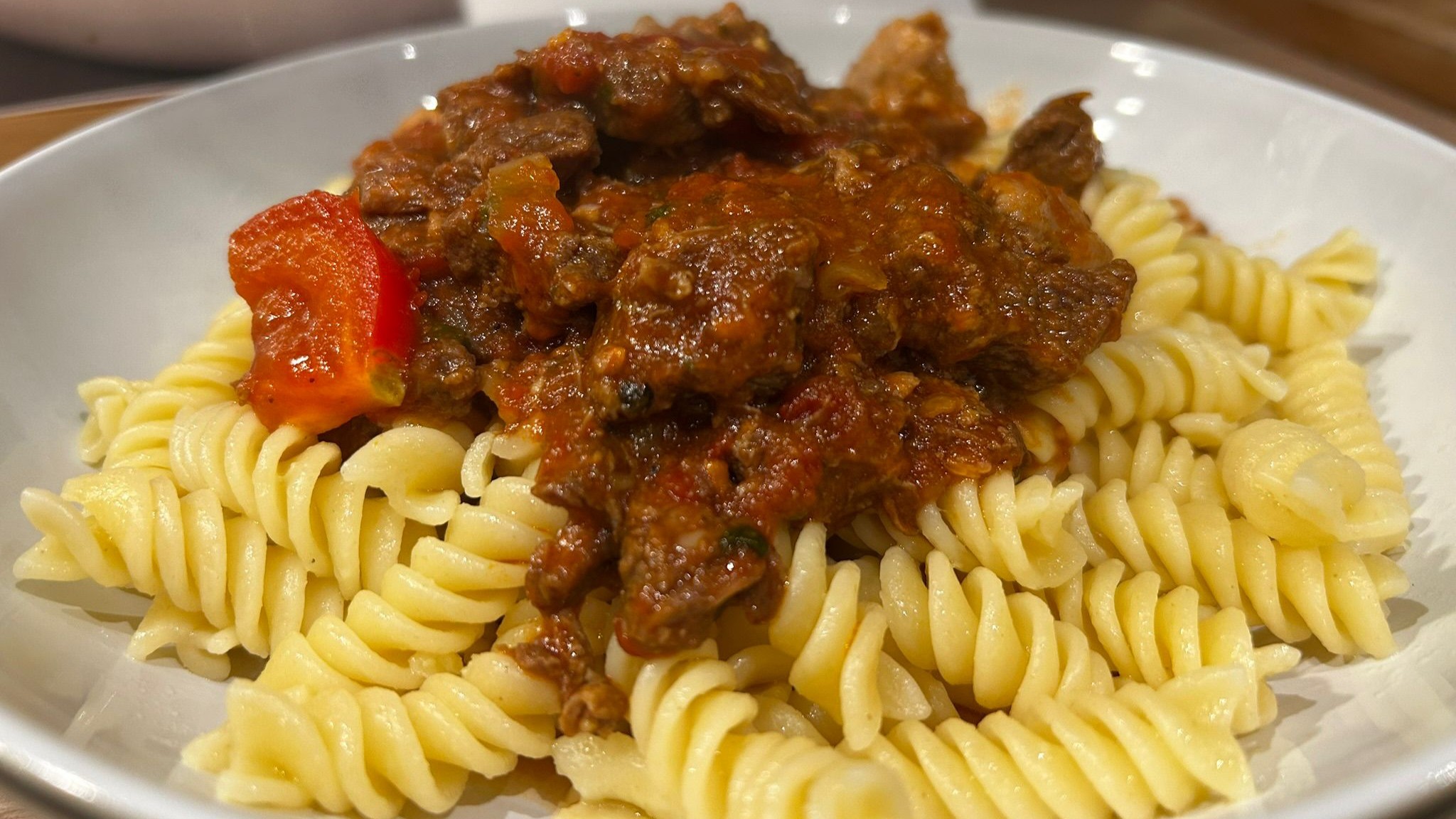 Slow cooked pasta sauce prepared using Cosori 5L Rice Cooker