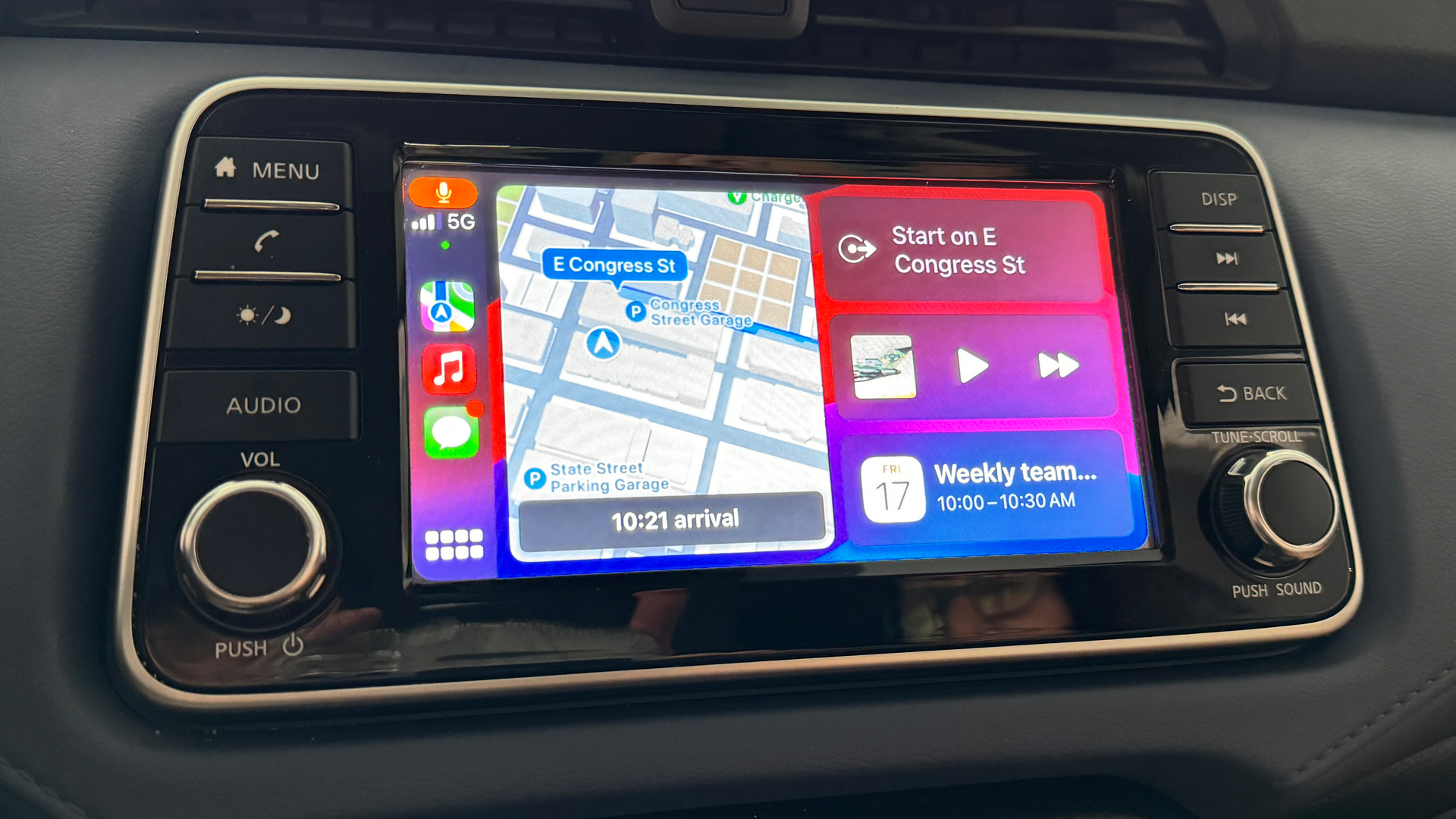 I finally tried CarPlay and now I’m convinced Apple should never build ...