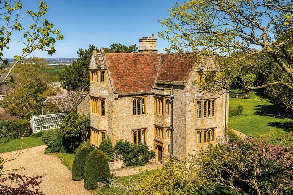 Properties for sale with home offices: Gayton Manor, Gayton, Northamptonshire