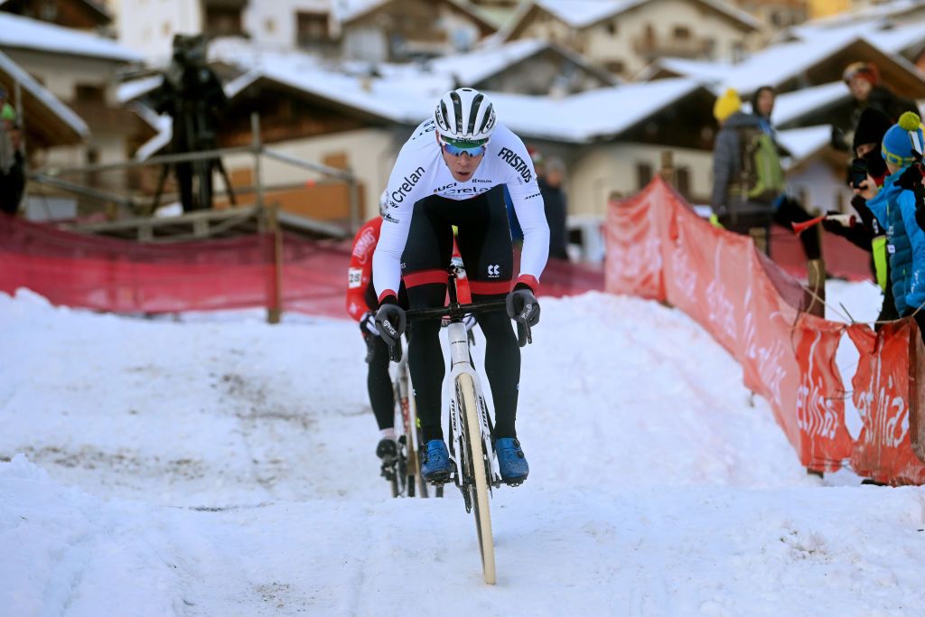 VERMIGLIO ITALY DECEMBER 17 Laurens Sweeck of Belgium and Team CrelanFristads competes during the 2nd UCI Cyclocross World Cup Val Di Sole 2022 Mens Elite CXWorldCup on December 17 2022 in Vermiglio Italy Photo by Dario BelingheriGetty Images