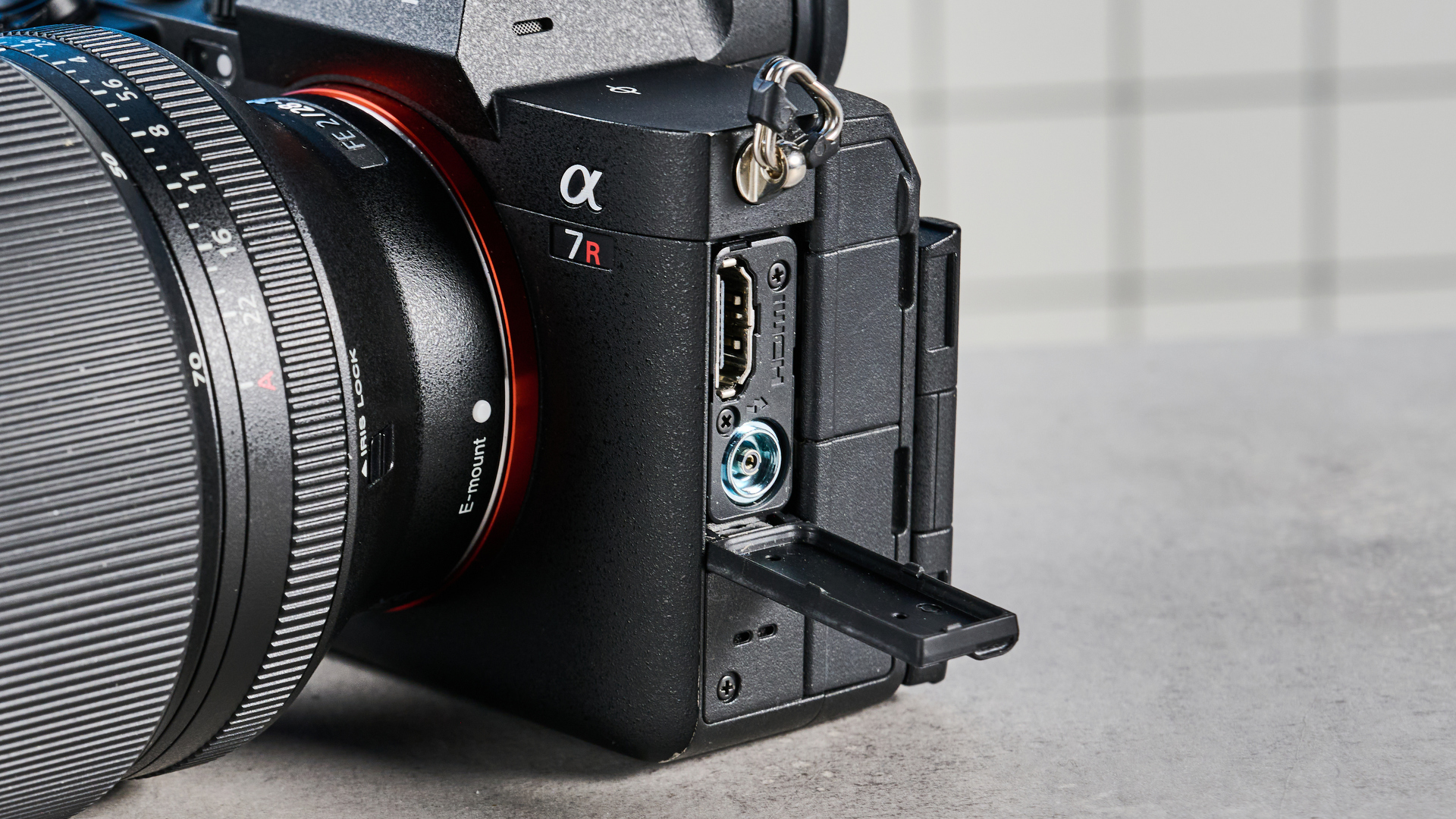 The Sony A7RV with its HDMI port showing
