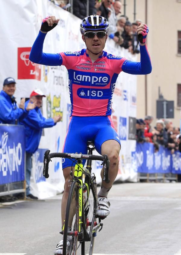 Damiano Cunego (Lampre-ISD) takes the win.