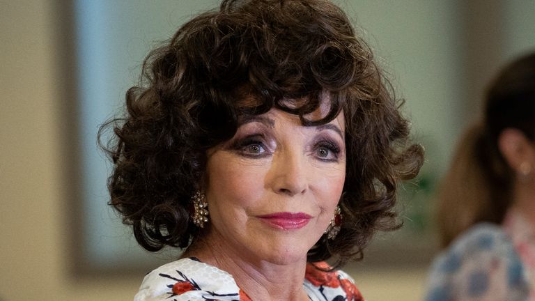 Actress Joan Collins attends ''Glow & Darkness'' photocall at the Palace Hotel on October 26, 2020 in Madrid, Spain. (Photo by Oscar Gonzalez/NurPhoto via Getty Images)