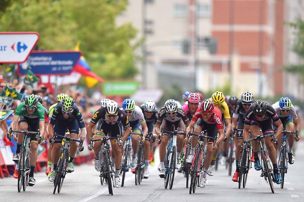 Kristian Sbaragli (MTN-Qhubeka) takes the bunch kick to win the Vuelta's stage 10.