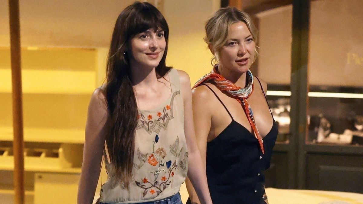 Dakota Johnson Just Wore the Timeless Top That Makes Baggy Jeans Look Surprisingly Elegant