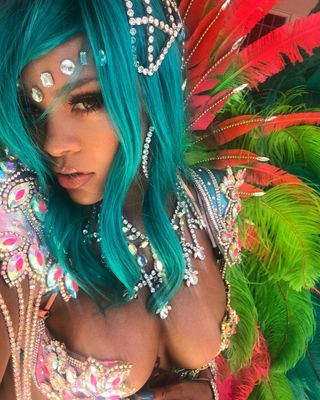 rihanna wears a turquoise wig to carnival in 2017