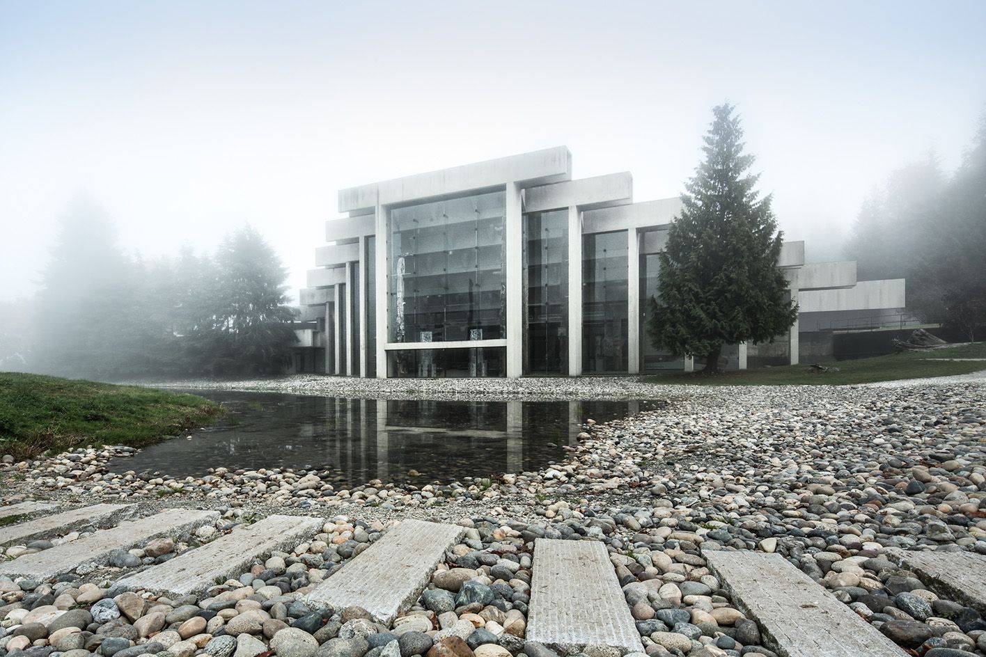 Arthur Erickson museum of anthropology in mist