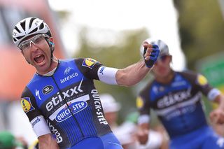 Maximiliano Richeze (Etixx-QuickStep) wins stage 4 at Tour de Suisse