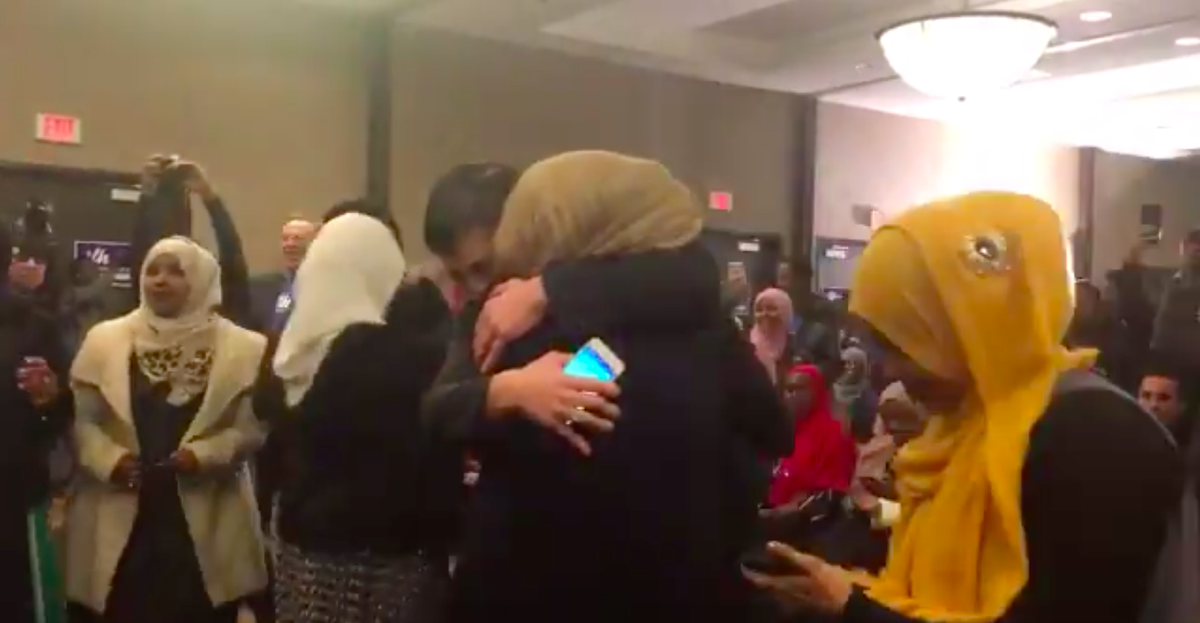 Democrat Ilhan Omar will be the first hijab-wearing Muslim woman in ...