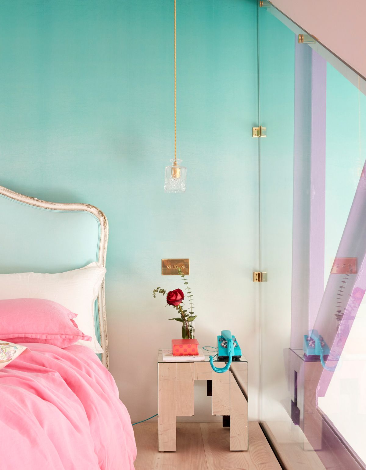 This pastel-hued warehouse conversion in west London is the opposite of ...