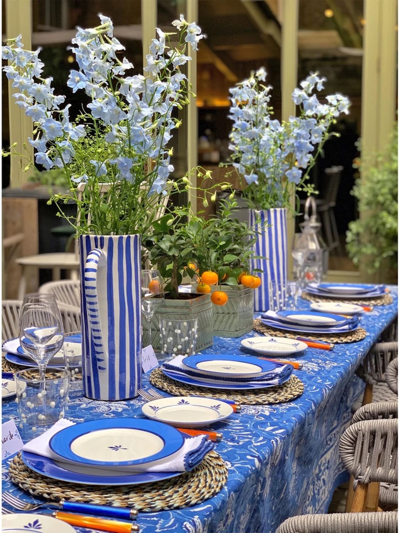 How to create a British table setting, from a tablescape pro | Livingetc