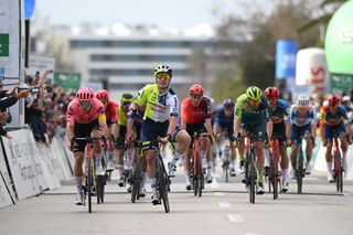 Stage 1 - Volta ao Algarve: Gerben Thijssen fastest in opening sprint stage to take first leader's jersey