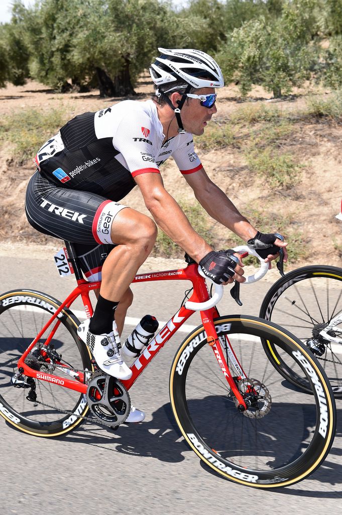 Markel Irizar mid-stage on his Trek Domane disc model