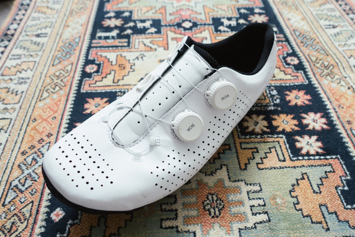 cycling shoes for wide feet womens