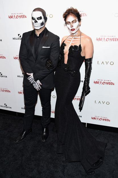 Jennifer Lopez and Casper Smart as Skeletons 