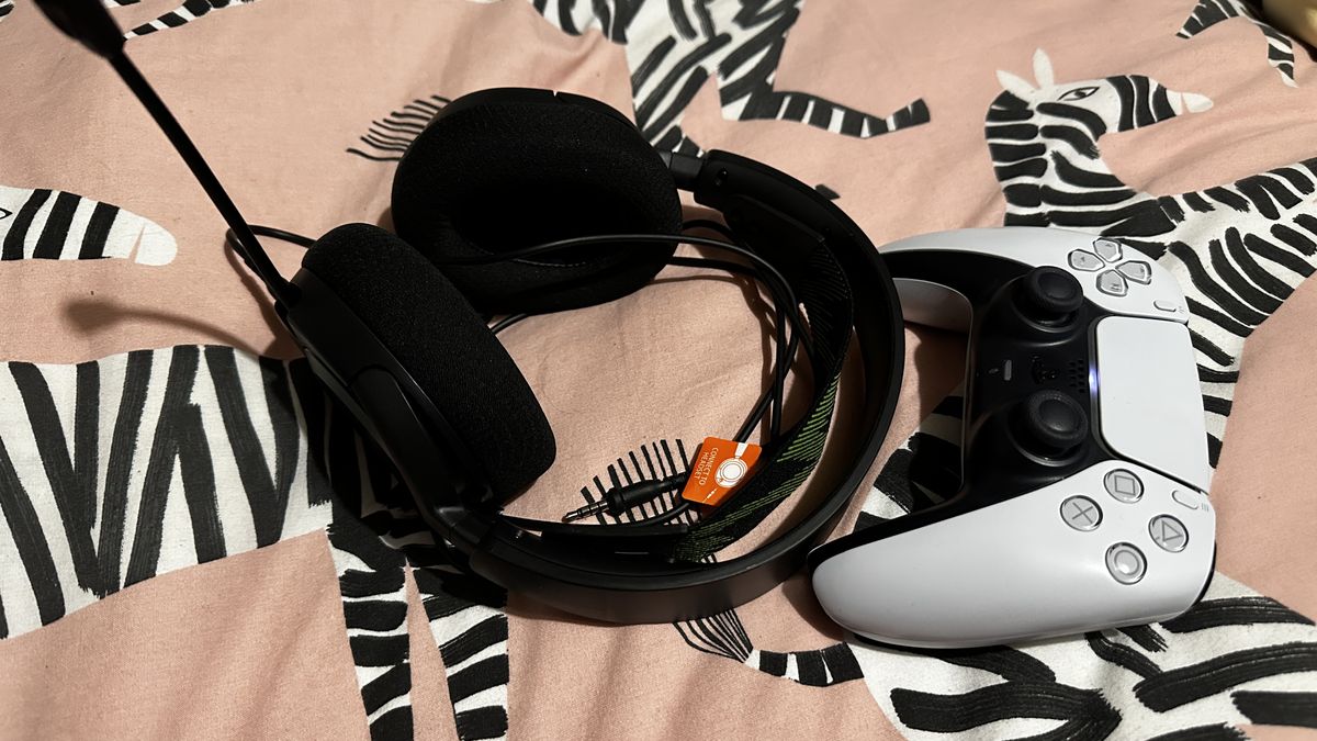 SteelSeries Arctis Nova 1X review - The cheap console headset to ...