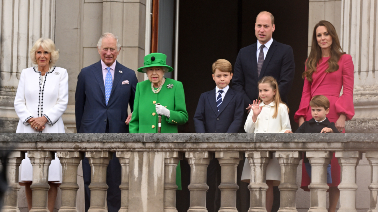 Princess Charlotte&#039;s caring gesture towards the Queen proves she&#039;s just like her mum