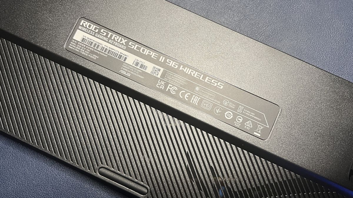 back of Asus ROG Strix Scope 96 II Wireless keyboard