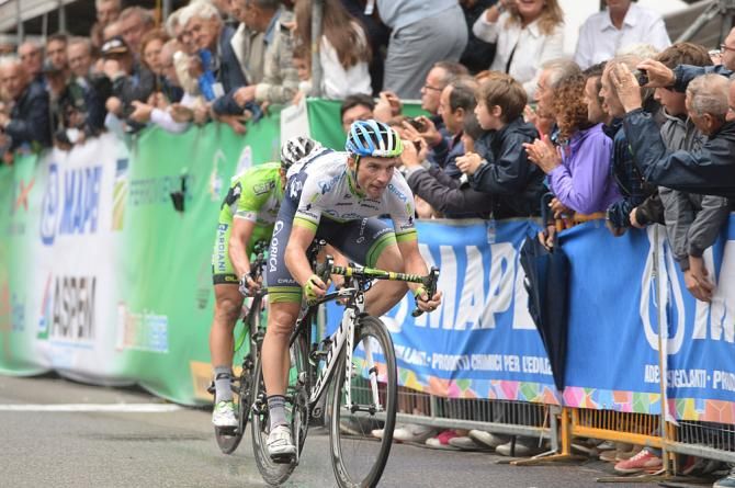 Michael Albasini sprints to victory