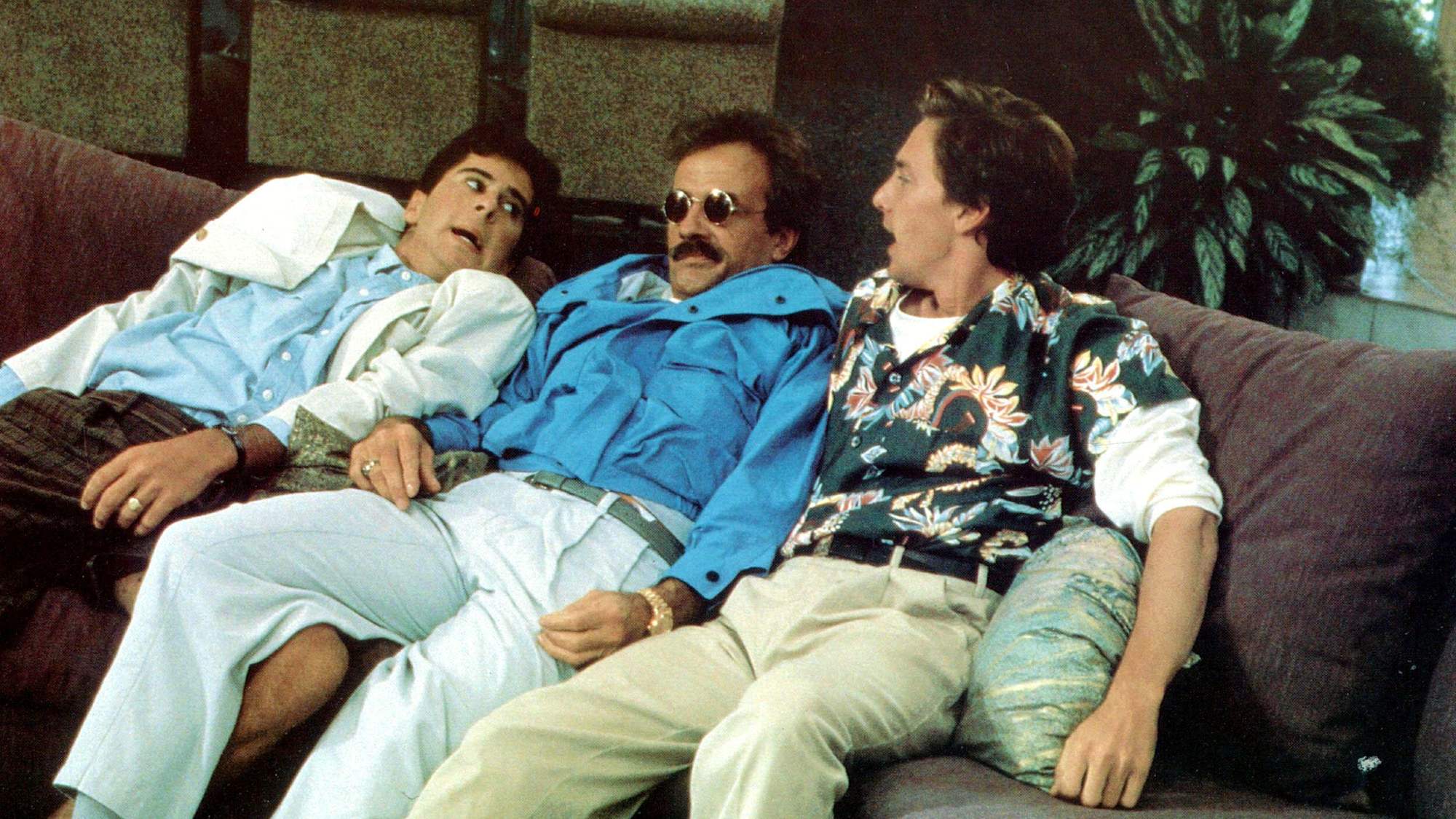 Jonathan Silverman, Terry Kiser y Andrew McCarthy en Weekend at Bernie's